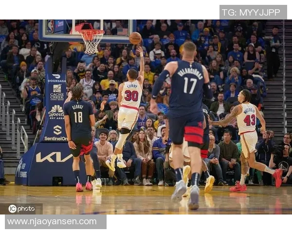 10月25日勇士对阵奇才精彩回放全场比赛亮点与精彩瞬间分析