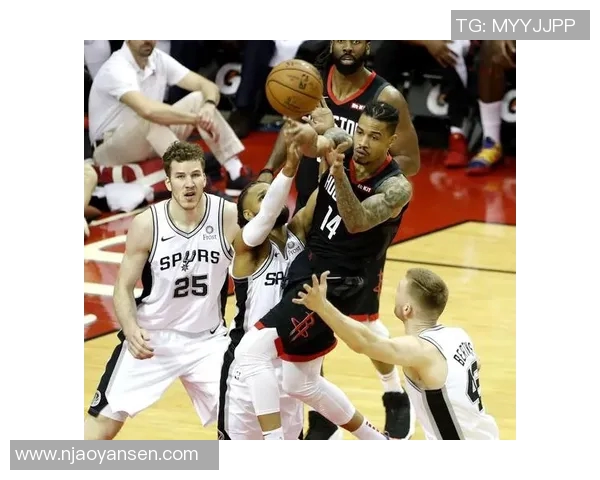 2006年NBA季后赛火箭对决马刺的经典对抗与精彩瞬间回顾